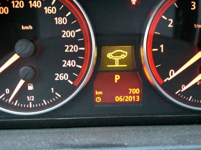 فحص وبرمجة بي ام دبليو بالرياض