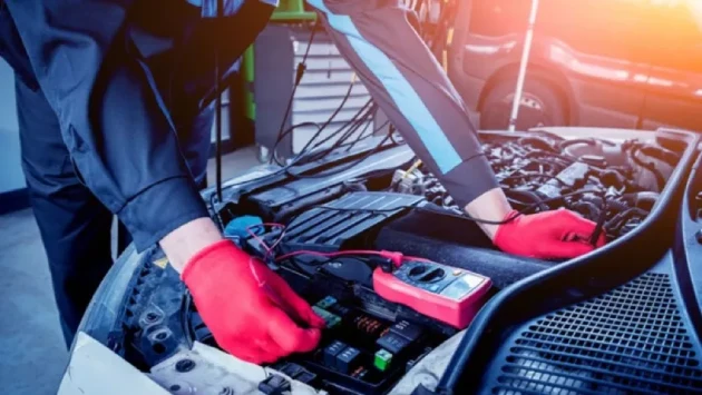 خدمات كهربائي سيارات في جدة