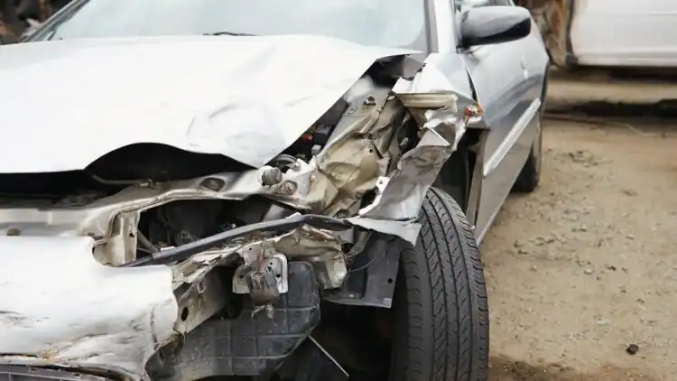 اصلاح حوادث السيارات في الخبر