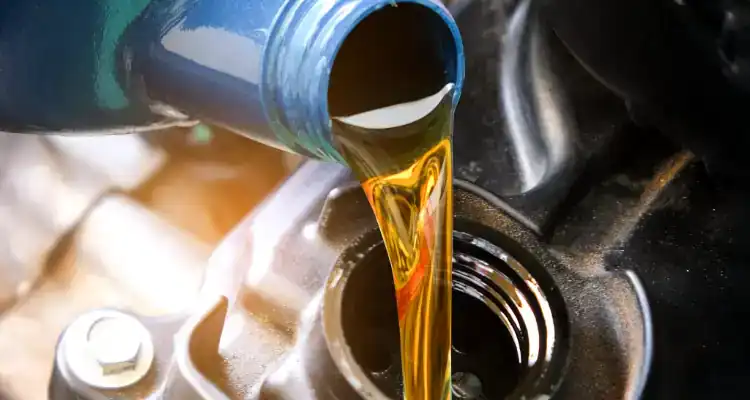 تغيير زيت وصيانة دورية في جدة 3 مركز تغيير الزيت