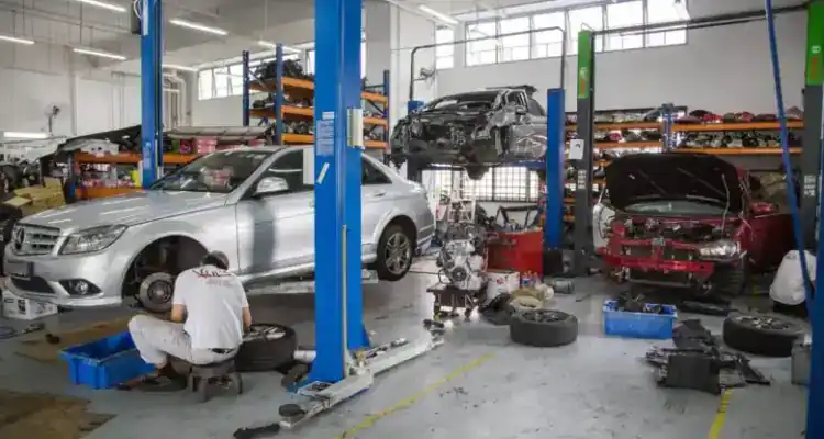 ورشة توضيب قير ومكينة في جدة