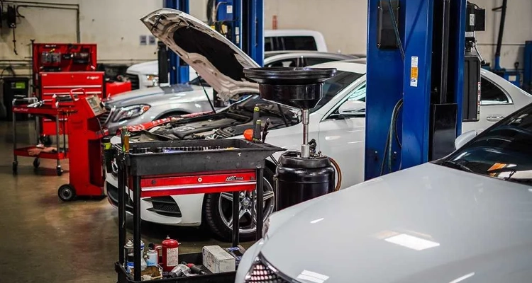 ورشة بنتلي في جدة 2 ورشة بنتلي في جدة