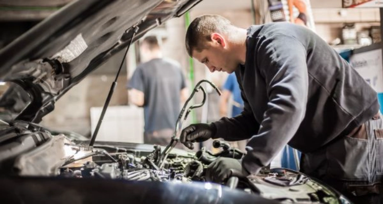 ورشة توضيب قير ومكينة في جدة 3 صيانة قير سيارات في جدة