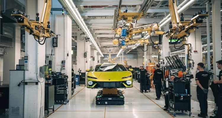 ورشة لامبورجيني في جدة 3 ورشة لامبورجيني في جدة