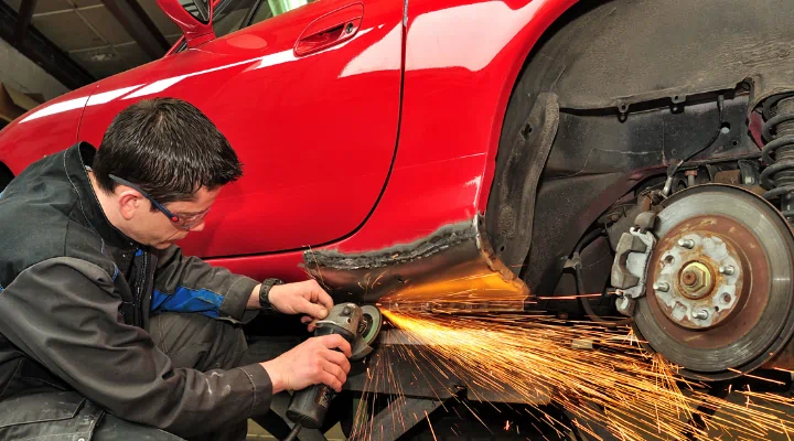 ورشة سمكرة السيارات في جدة 2 أفضل ورشة سمكرة السيارات في جدة