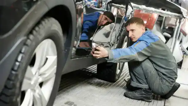 خدمات ورشة سمكرة سيارات في جدة