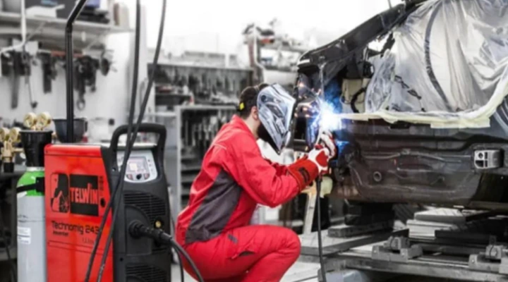 ورشة سمكرة وصبغ سيارات في جدة 3 أفضل ورشة سمكرة وصبغ سيارات في جدة